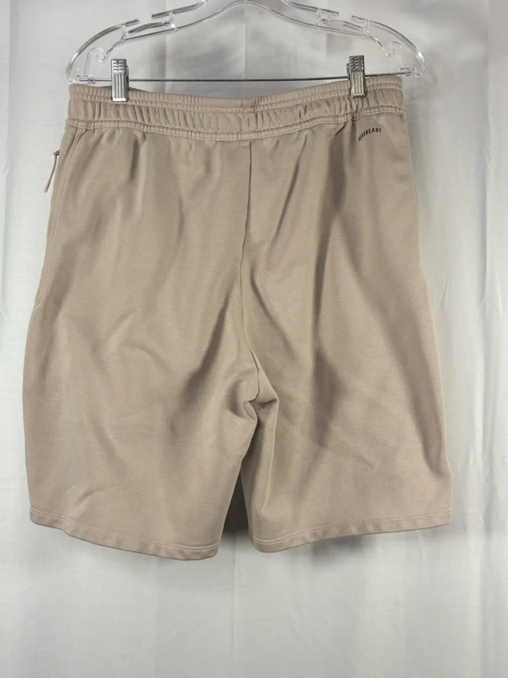 EUC Adidas Men's Aeroready Beige Performance Shorts Size L 9” inseam